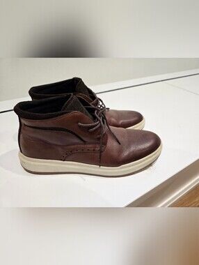 Stacy Adams Brown Leather Chukka Boots with White Sole